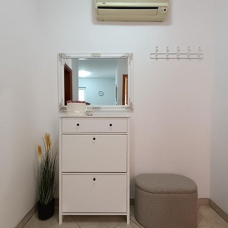 Apartments Kraljic I Baska  Bagian luar foto