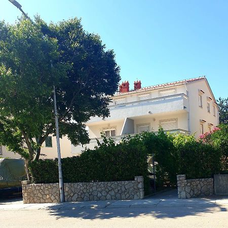 Apartments Kraljic I Baska  Bagian luar foto