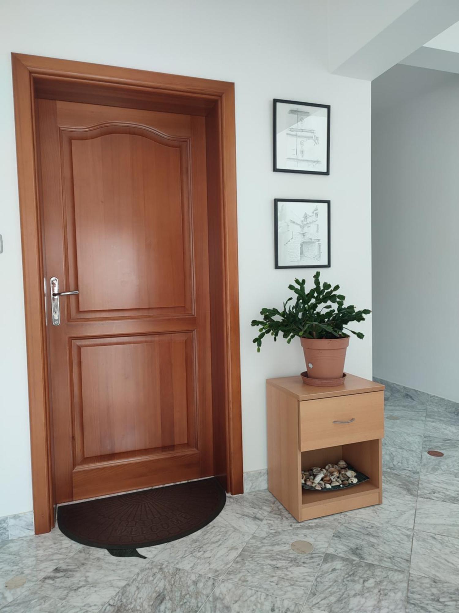 Apartments Kraljic I Baska  Ruang foto