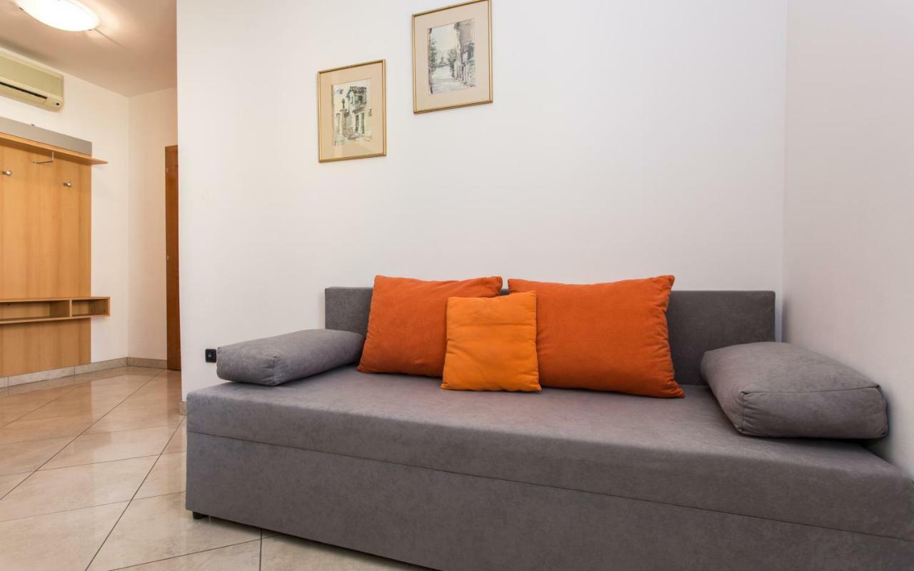 Apartments Kraljic I Baska  Bagian luar foto