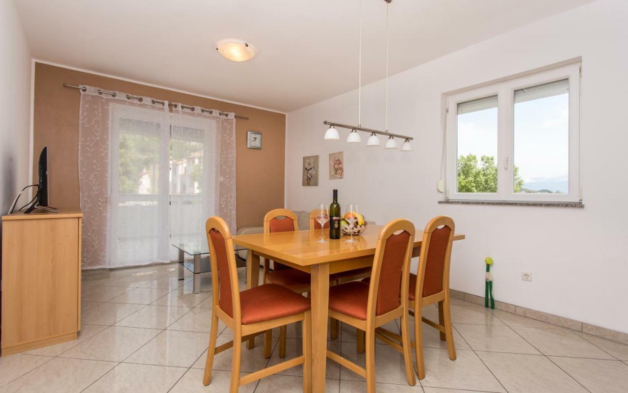 Apartments Kraljic I Baska  Bagian luar foto