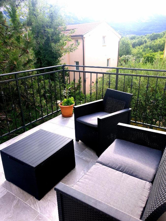Apartments Kraljic I Baska  Bagian luar foto