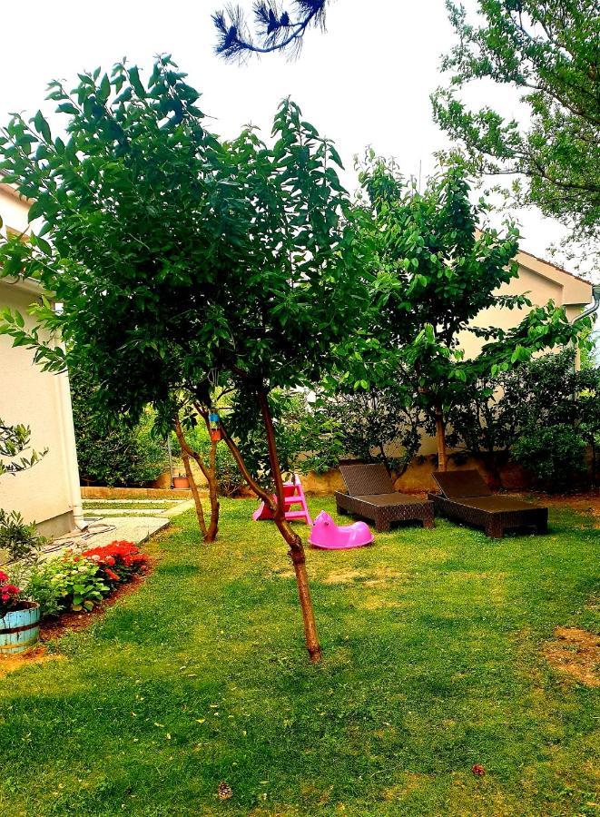Apartments Kraljic I Baska  Bagian luar foto